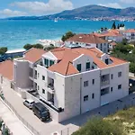 Bova Ciovo Apartment *