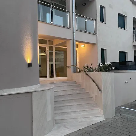 Bova Ciovo Apartment *